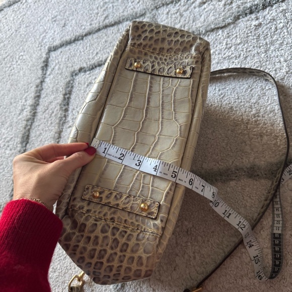 Dooney and Bourke Satchel Bag croc embossed reptile gray cream leather - Picture 9 of 14